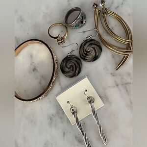 Vintage Jewelry Lot Gold Tone Earrings Rings Necklace Bracelet Bundle